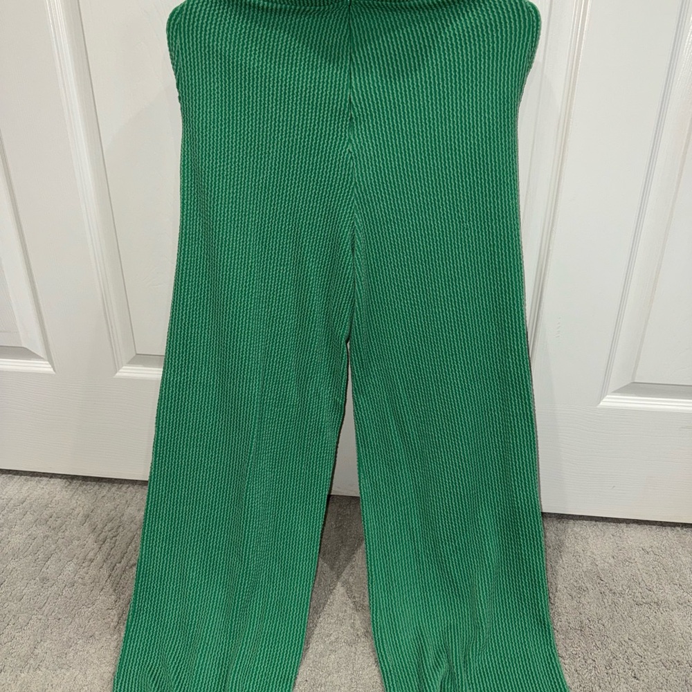Green Ribbed Women’s Set - Picture 6 of 8